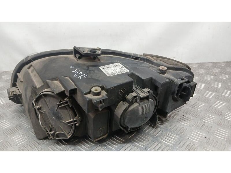 Recambio de faro derecho para audi a4 avant (8e) 2.0 tdi referencia OEM IAM 8E0941004BK  0301219204