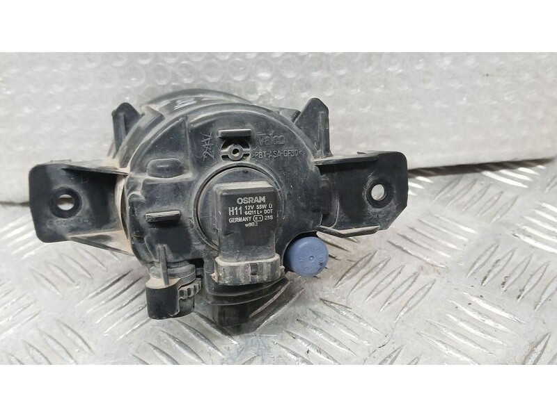 Recambio de faro antiniebla derecho para nissan qashqai (j10) acenta referencia OEM IAM 261508990A VALEO 89206421