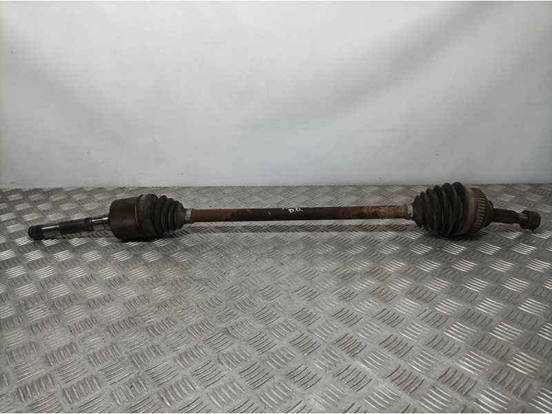 Recambio de transmision delantera derecha para chrysler voyager (gs) 2.4 referencia OEM IAM P04641884RR  