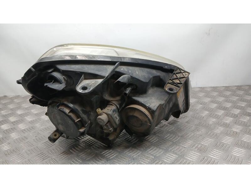 Recambio de faro izquierdo para nissan qashqai (j10) acenta referencia OEM IAM 26060JD91B XENON HELLA 1EF23804211