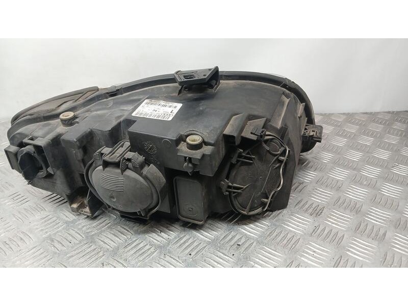 Recambio de faro izquierdo para audi a4 avant (8e) 2.0 tdi referencia OEM IAM 8E0941003BK O301219203 