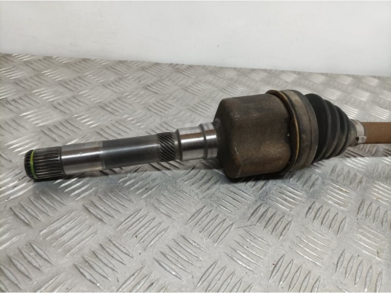 Recambio de transmision delantera derecha para chrysler voyager (gs) 2.4 referencia OEM IAM P04641884RR  