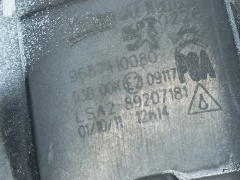 Recambio de faro antiniebla derecho para citroën c4 lim. white attraction referencia OEM IAM 9687410080 89207181 VALEO