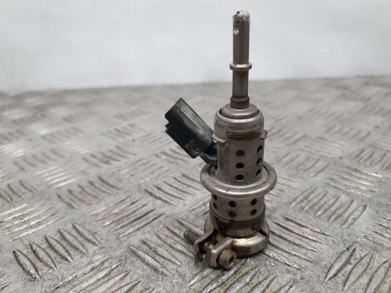 Recambio de inyector adblue para peugeot 5008 gt referencia OEM IAM 9801187080 J268B02176 