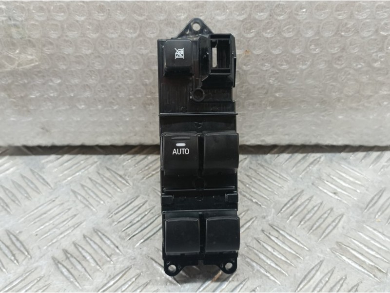 Recambio de mando elevalunas delantero izquierdo para mitsubishi space star 120 kaiteki referencia OEM IAM 8608A503 2432T17AN 