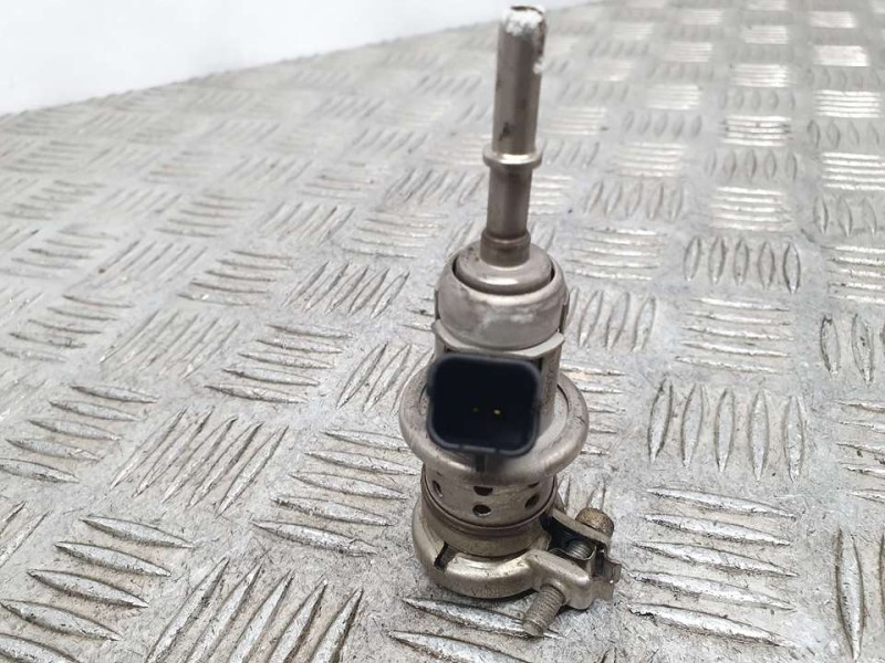 Recambio de inyector adblue para peugeot 5008 gt referencia OEM IAM 9801187080 J268B02176 