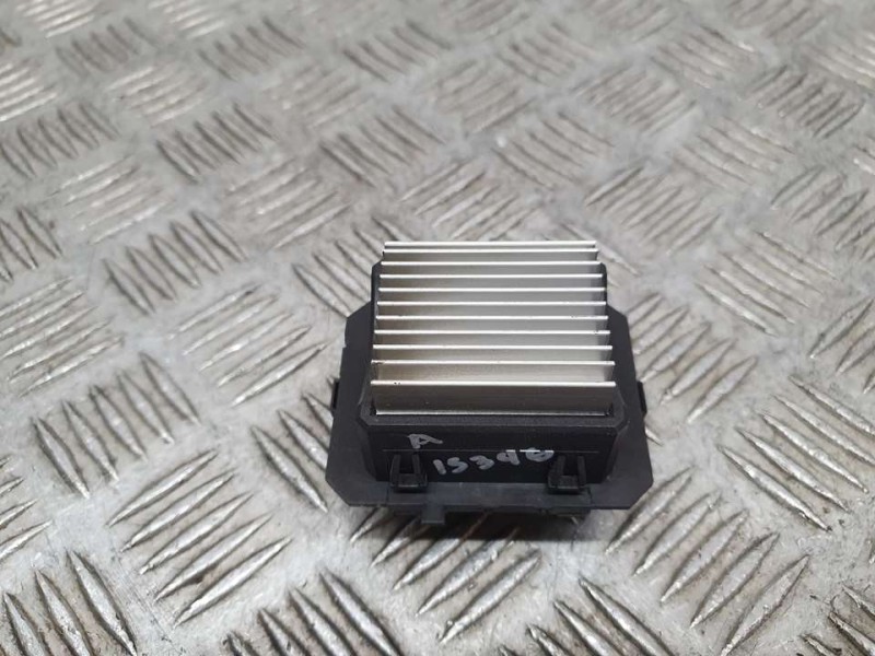 Recambio de resistencia calefaccion para peugeot 5008 gt referencia OEM IAM T1017139D 930405001 