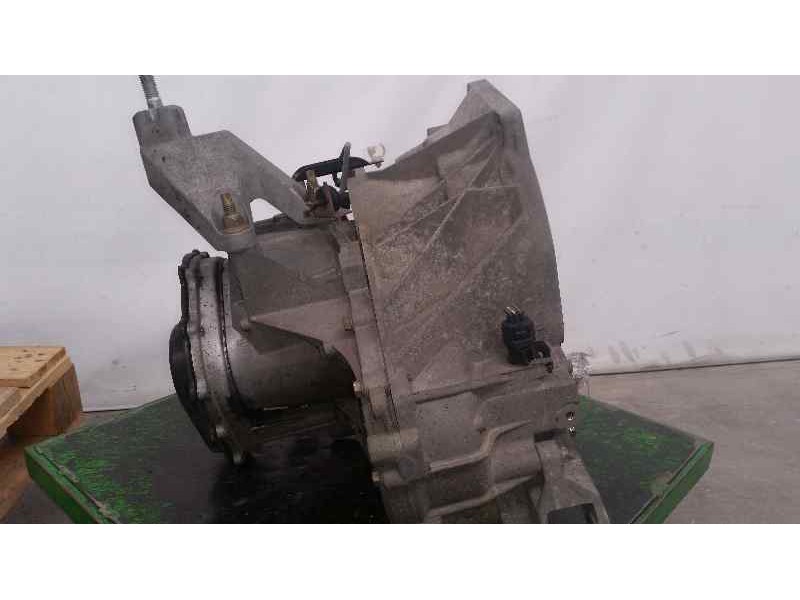 Recambio de caja cambios para ford focus berlina (cak) ambiente referencia OEM IAM XS4R7002FA 000765 5VELOCIDADES