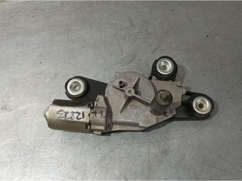 Recambio de motor limpia trasero para ford kuga (cbv) trend referencia OEM IAM 8V4117K441AC 0390201208 BOSCH