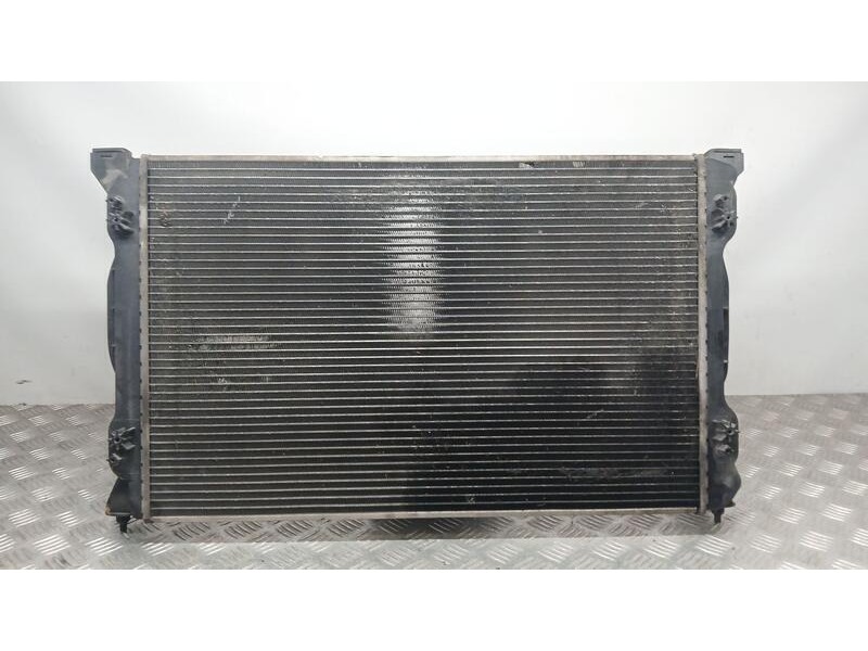 Recambio de radiador agua para audi a4 avant (8e) 2.0 tdi referencia OEM IAM 8E0121251A CALSONIC KANSEI 