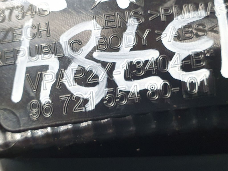 Recambio de piloto trasero derecho para citroën c4 lim. white attraction referencia OEM IAM 9672155480  INTERIOR