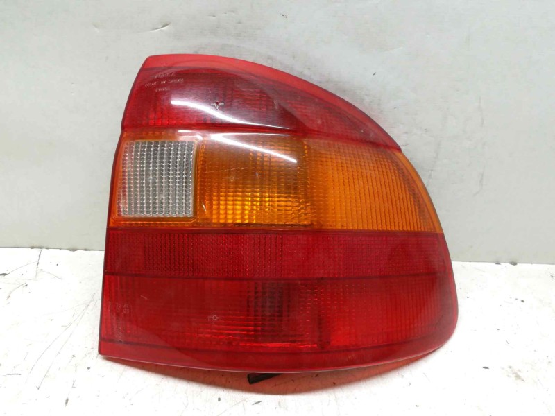 Recambio de piloto trasero derecho para opel astra f berlina 1.7 diesel referencia OEM IAM   