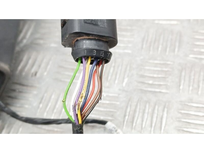 Recambio de retrovisor derecho para seat ibiza v (kj1, kjg) 1.0 tsi referencia OEM IAM 6F1857508T ELECTRICO 8 CABLES PARA REPARA