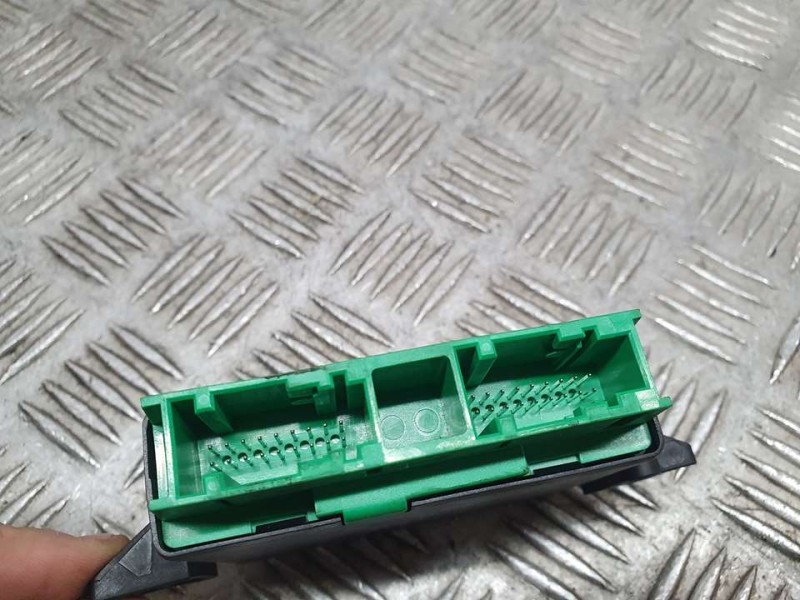 Recambio de modulo electronico para peugeot 5008 gt referencia OEM IAM 9819360080 0263014016 BOSCH