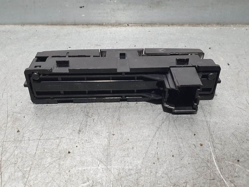 Recambio de warning para opel zafira tourer excellence referencia OEM IAM 39021936  