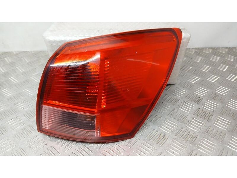 Recambio de piloto trasero derecho para nissan qashqai (j10) acenta referencia OEM IAM 26550EY00A  