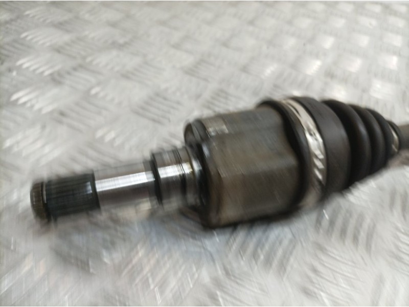 Recambio de transmision delantera derecha para mitsubishi space star 120 kaiteki referencia OEM IAM 3815A428  