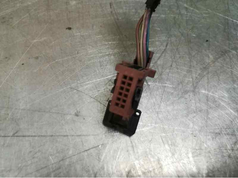 Recambio de retrovisor izquierdo para peugeot 407 sr confort referencia OEM IAM 96456984XT 7 PINS ELECTRICO