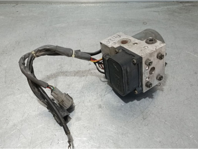 Recambio de abs para nissan primera berlina (p11) slx referencia OEM IAM 476002F000 0265214411 BOSCH