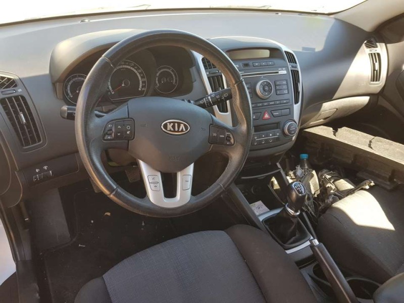 kia pro_cee´d del año 2011