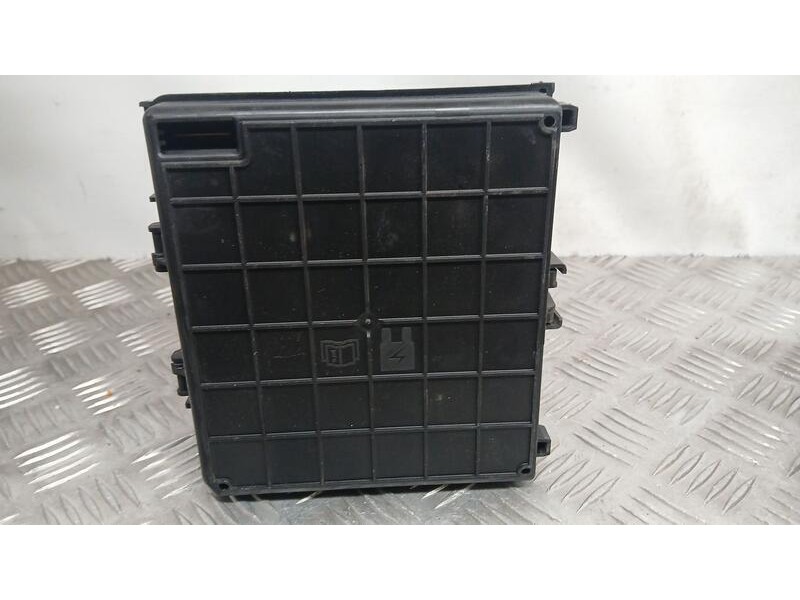 Recambio de caja reles / fusibles para ford focus iv (hn) 1.0 ecoboost referencia OEM IAM NX6T14D068EHA  