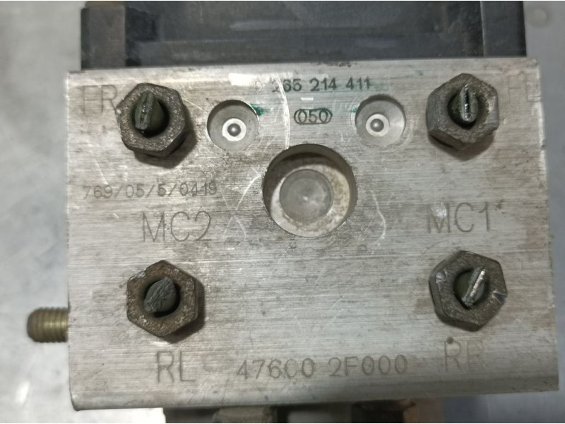 Recambio de abs para nissan primera berlina (p11) slx referencia OEM IAM 476002F000 0265214411 BOSCH