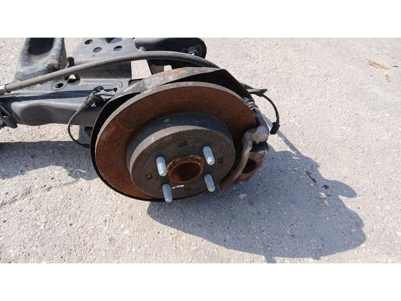 Recambio de puente trasero para kia rio (yb) attract referencia OEM IAM 55100H8110 DISCO 4 TORN C/ABS 