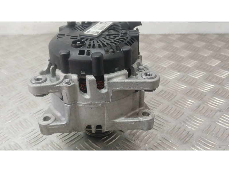 Recambio de alternador para peugeot 208 ii (ub_, up_, uw_, uj_) 1.2 puretech 100 referencia OEM IAM 9835689480 VALEO 2740473F