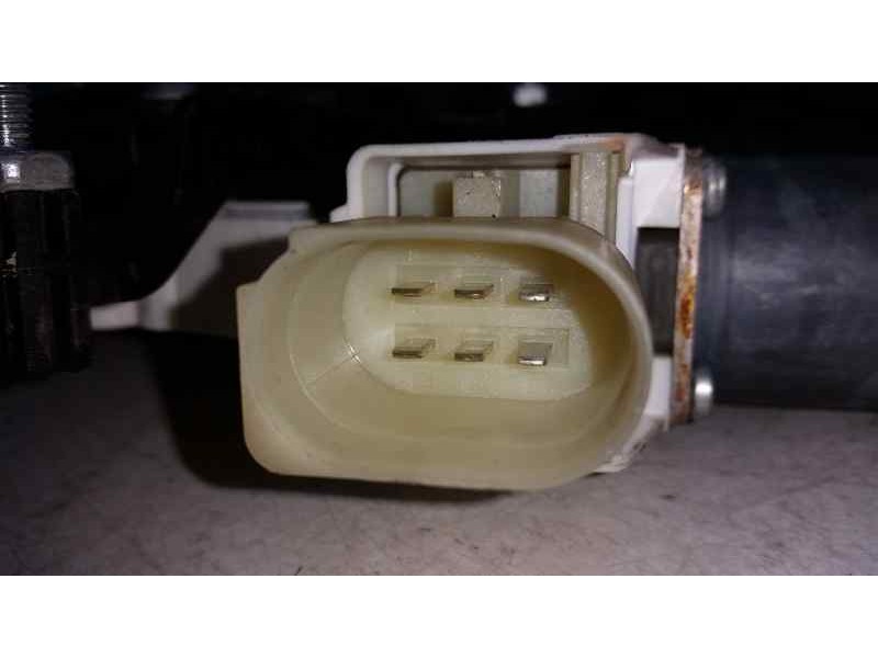 Recambio de elevalunas delantero izquierdo para bmw serie 1 lim. (f21) 116d referencia OEM IAM  6 PINS ELECTRICO