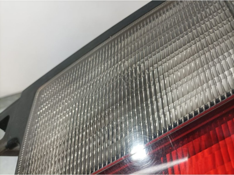 Recambio de piloto trasero derecho para nissan primera berlina (p11) slx referencia OEM IAM 23180204  INTERIOR ROZADO