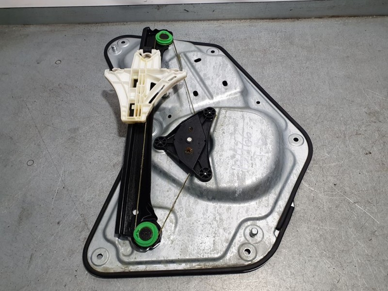 Recambio de elevalunas trasero derecho para skoda yeti experience referencia OEM IAM 5L0839402A 9125600101 BROSE ELECTRICO 6 PIN