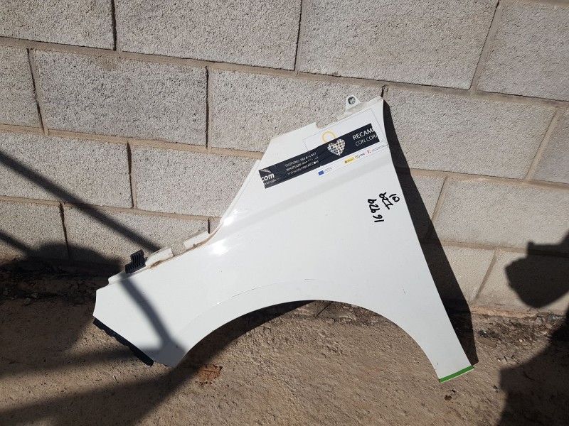 Recambio de aleta delantera izquierda para fiat 500e (332_) elektro 3+1 (fa1) referencia OEM IAM 52137232  