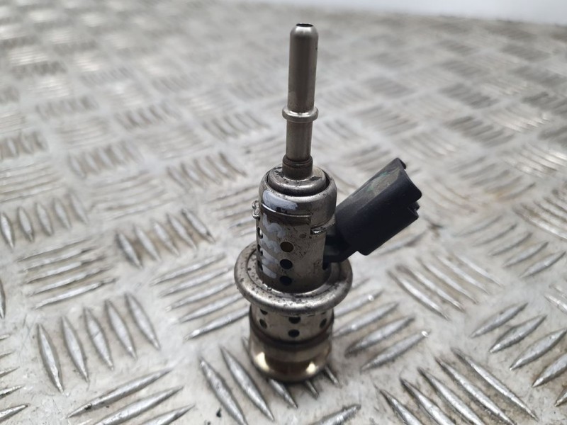 Recambio de inyector adblue para peugeot 508 gt line referencia OEM IAM 9801187080 K178B00974 