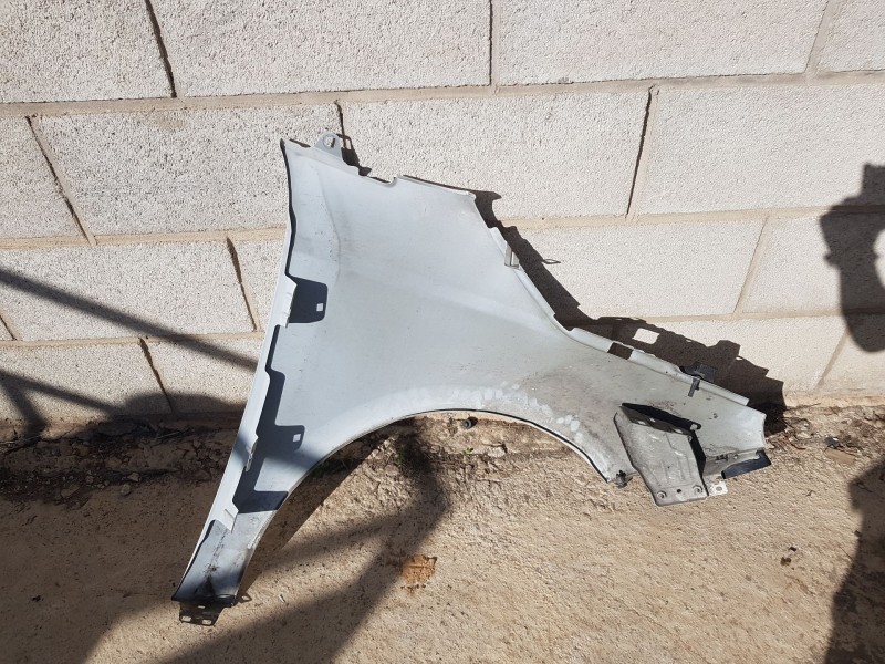 Recambio de aleta delantera izquierda para fiat 500e (332_) elektro 3+1 (fa1) referencia OEM IAM 52137232  