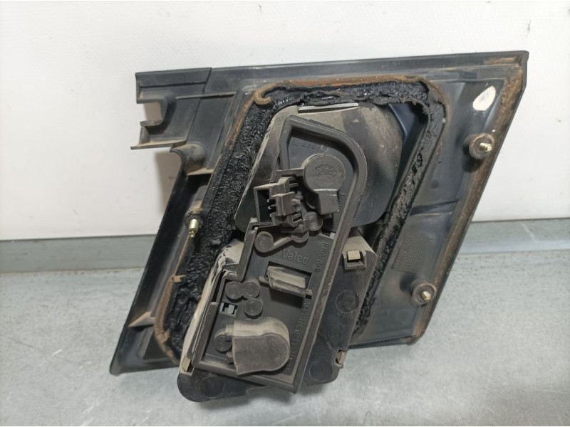 Recambio de piloto trasero izquierdo para nissan primera berlina (p11) slx referencia OEM IAM 23180502  INTERIOR