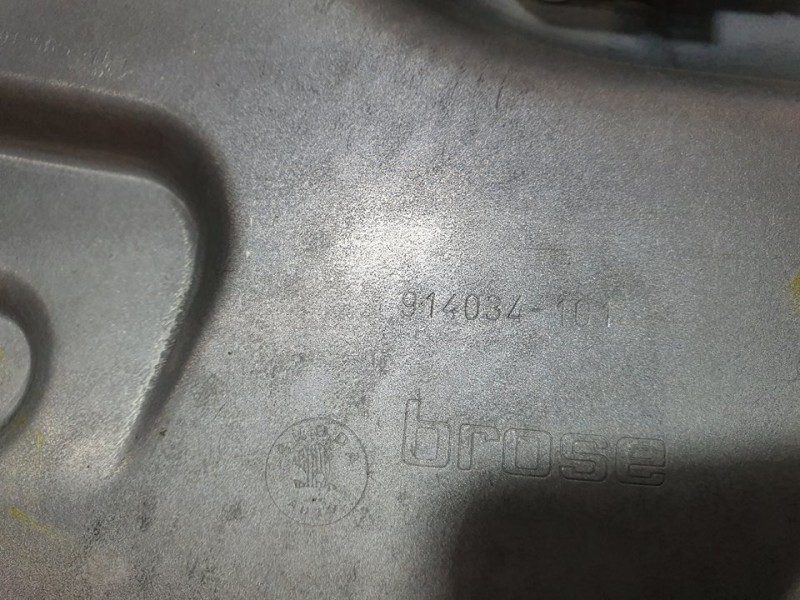 Recambio de elevalunas trasero izquierdo para skoda yeti experience referencia OEM IAM 5L0839401 914034101 BROSE ELECTRICO 6 PIN