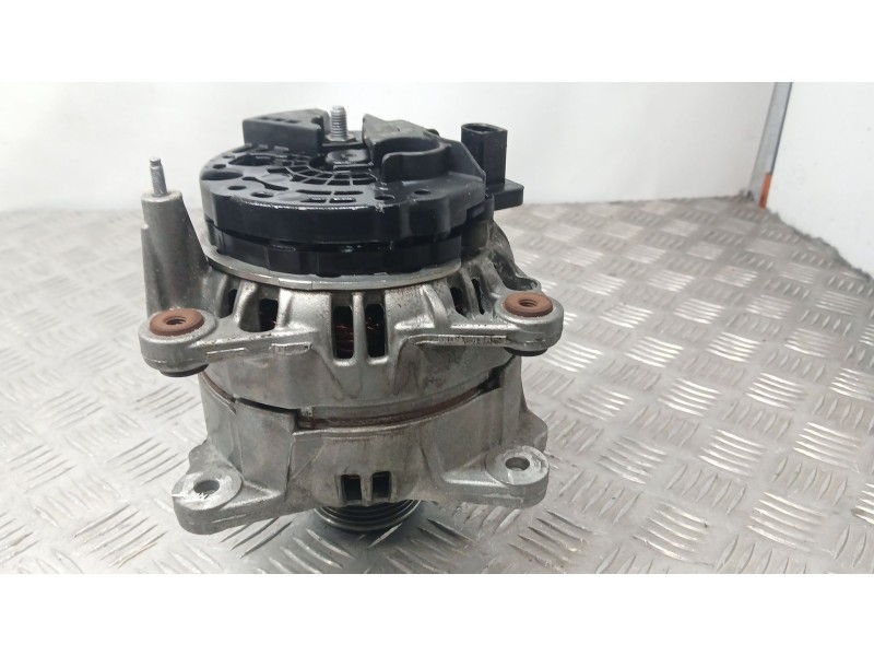 Recambio de alternador para audi q3 (8ub, 8ug) 2.0 tdi quattro referencia OEM IAM 03L903023 BOSCH 0124525187