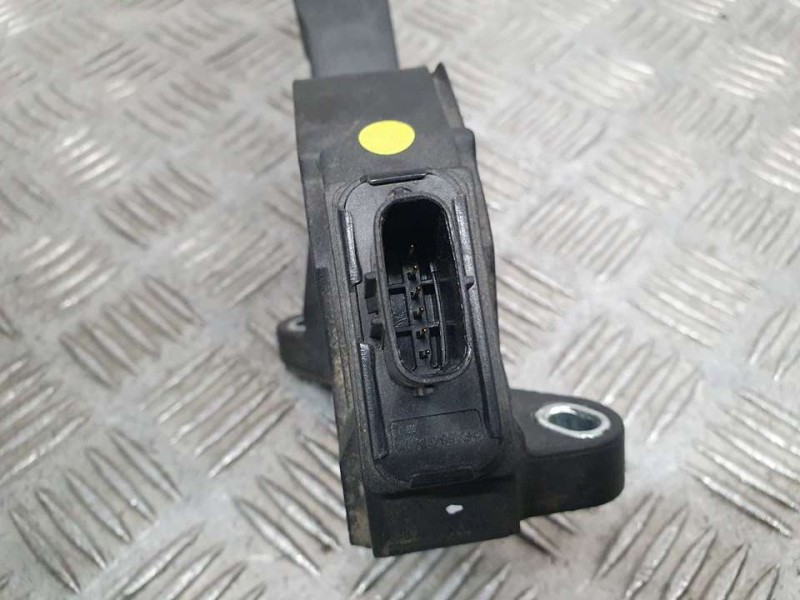 Recambio de potenciometro pedal para toyota auris active referencia OEM IAM 781100W040 06879495721 