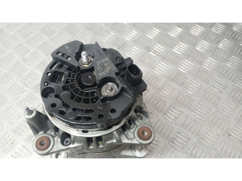 Recambio de alternador para audi q3 (8ub, 8ug) 2.0 tdi quattro referencia OEM IAM 03L903023 BOSCH 0124525187