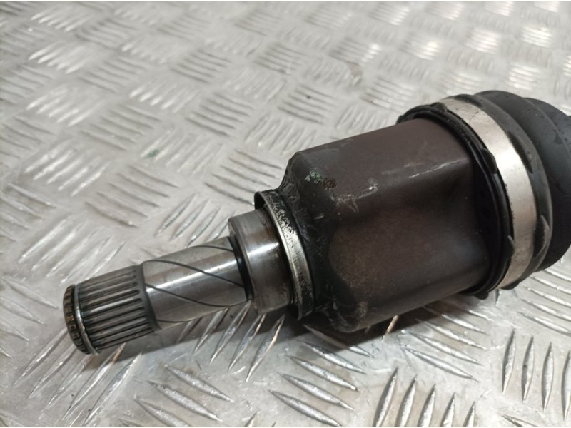 Recambio de transmision delantera derecha para dacia dokker ambiance referencia OEM IAM 391006276R  