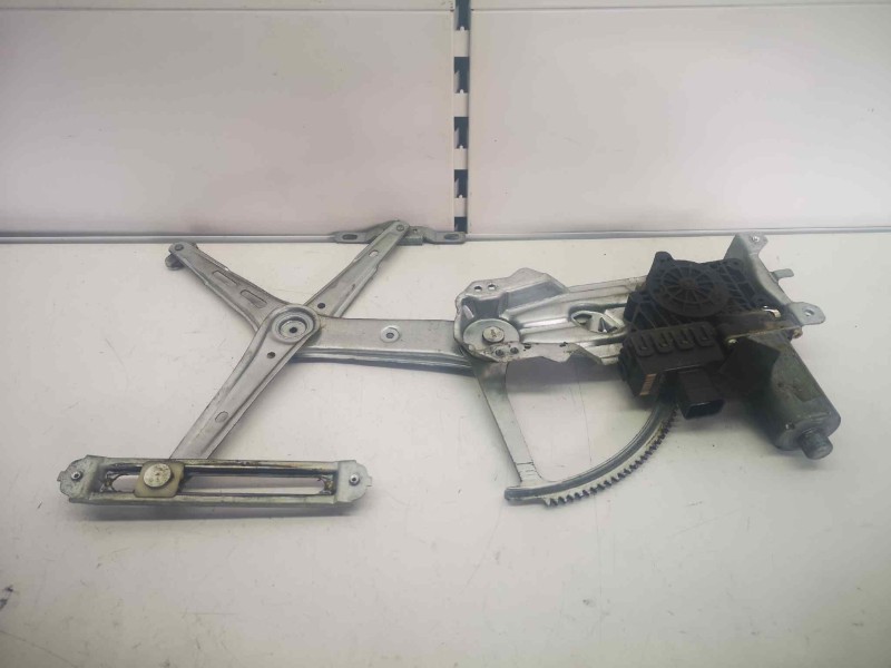 Recambio de elevalunas delantero izquierdo para opel astra g berlina club referencia OEM IAM 90521881  6 PINS