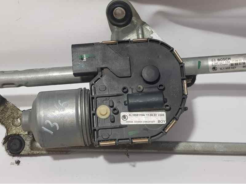 Recambio de motor limpia delantero para skoda yeti experience referencia OEM IAM 5L1955023 3397021054 BOSCH