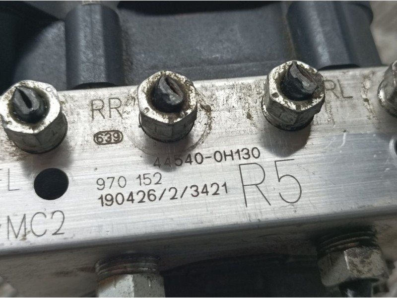 Recambio de abs para peugeot 108 top allure referencia OEM IAM 445400H130 970152 