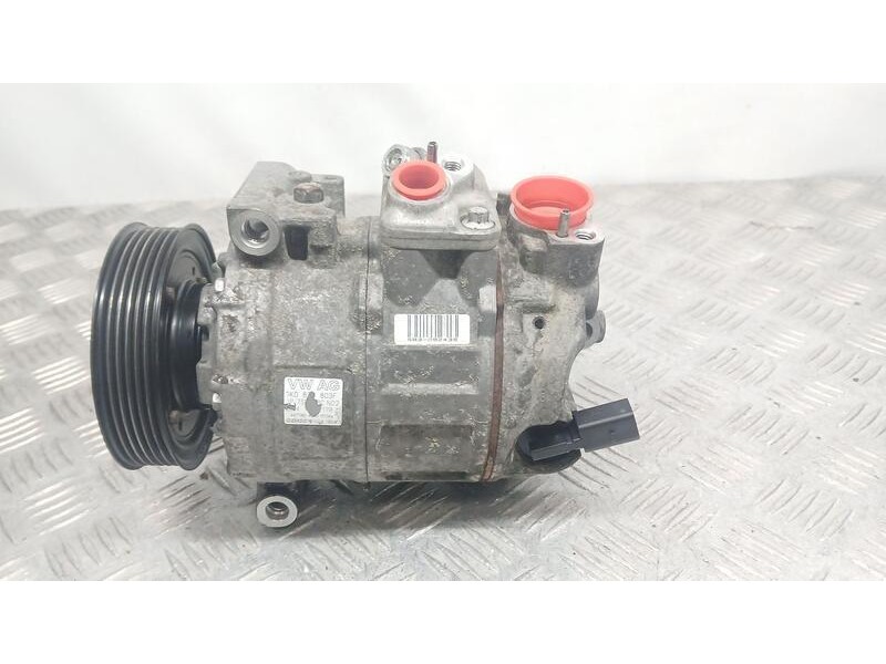 Recambio de compresor aire acondicionado para audi a3 sportback (8p) ambiente referencia OEM IAM 1K0820803F DENSO 7SEU16C 447104