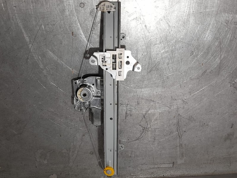 Recambio de elevalunas delantero derecho para nissan micra v (k14) acenta referencia OEM IAM 807205FA2A 6 PINES ELECTRICO