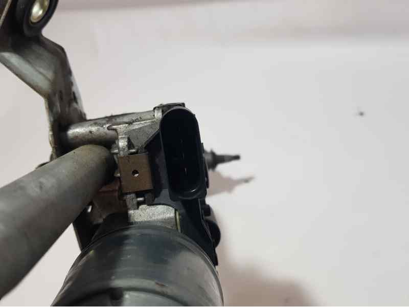 Recambio de motor limpia delantero para skoda yeti experience referencia OEM IAM 5L1955023 3397021054 BOSCH