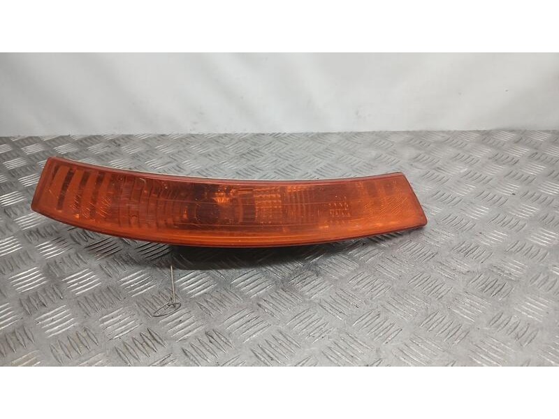 Recambio de piloto delantero derecho para renault trafic caja cerrada (ab 4.01) furgon referencia OEM IAM 8200007030 VALEO ROZAD