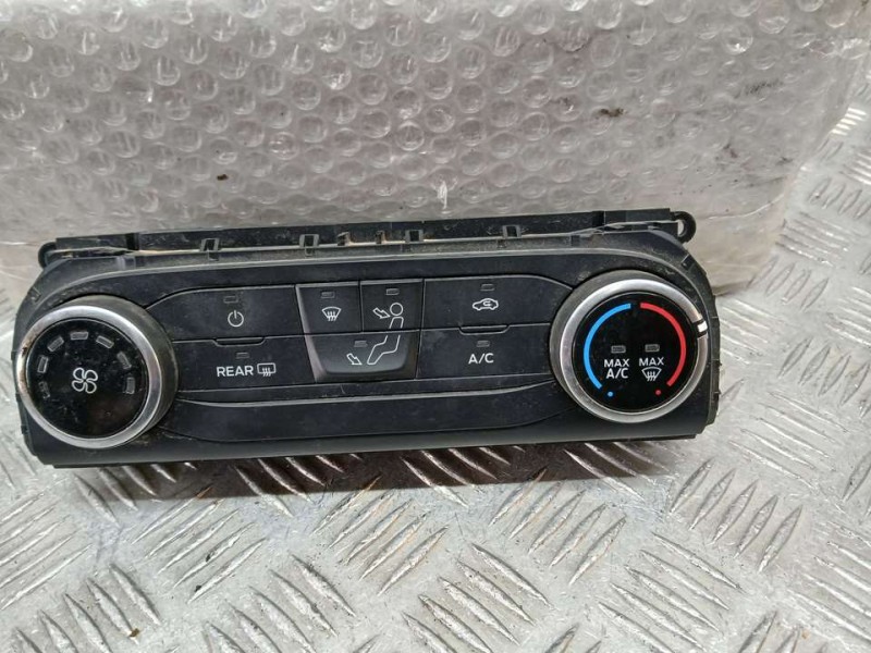 Recambio de mando calefaccion / aire acondicionado para ford fiesta (ce1) trend referencia OEM IAM 2592199  