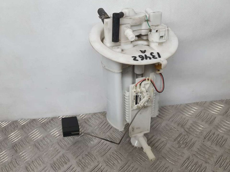 Recambio de aforador para lexus is 300h referencia OEM IAM 7770430210  