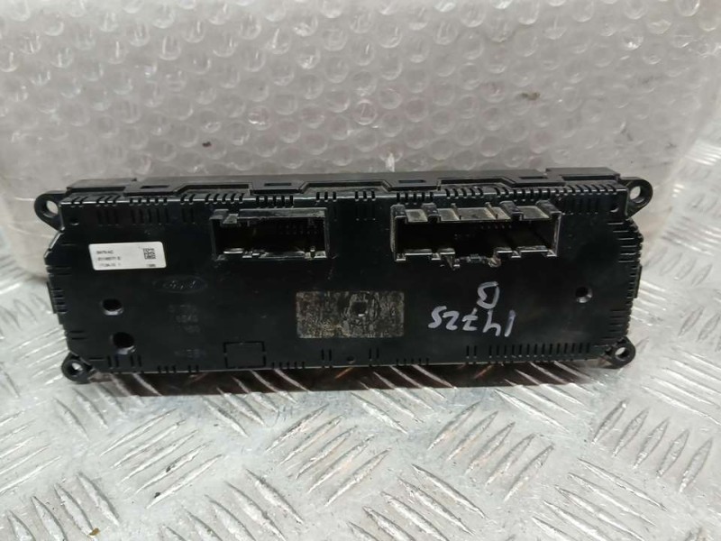 Recambio de mando calefaccion / aire acondicionado para ford fiesta (ce1) trend referencia OEM IAM 2592199  